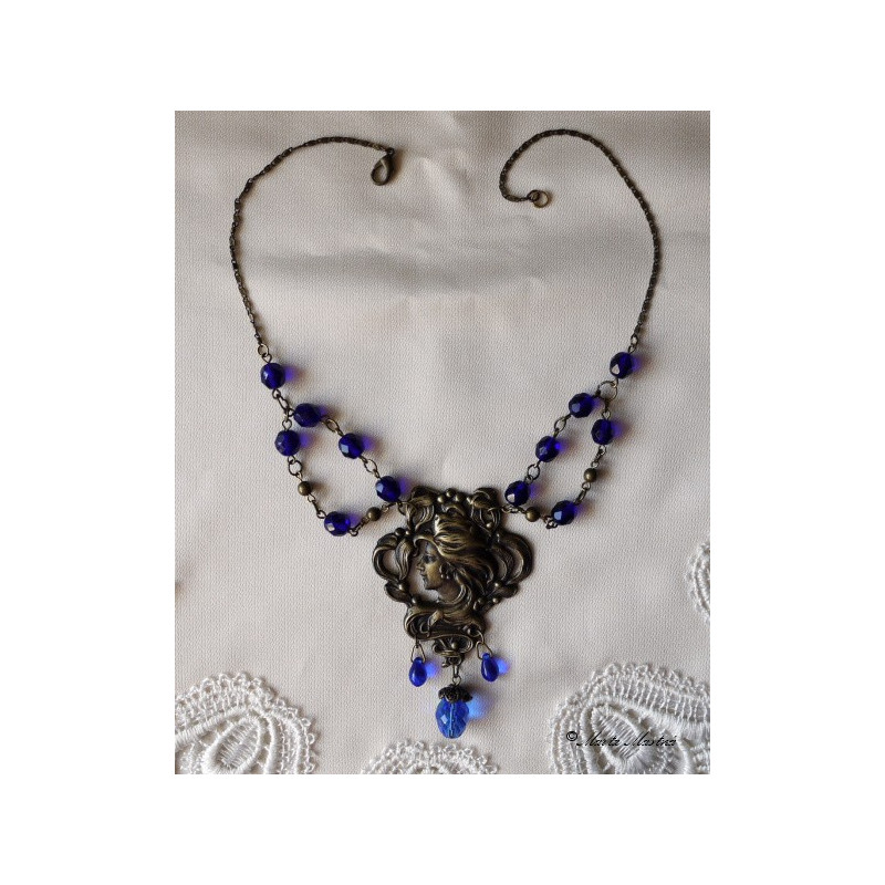 Náhrdelník v secesním stylu