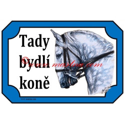 Tabulka kladrubský kůň, koně