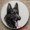 Německý ovčák černý magnet nebo placka