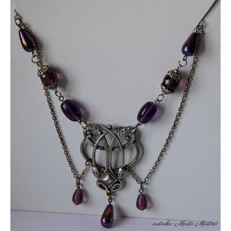 Náhrdelník v secesním stylu