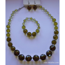 Skvostná souprava barvy olivínu